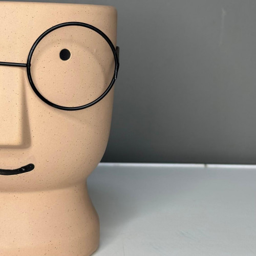 Кашпо маленькое высокое