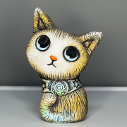 Кот с большими глазами