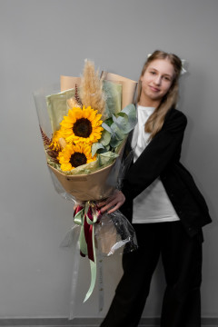 Выбор идеального букета для учителя на День Знаний: советы от цветочного салона "Жасмина"